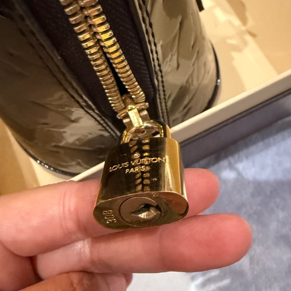 Louis Vuitton Glossy Monogram Alma Satchel in Dark Bordeaux - Picture 11 of 16